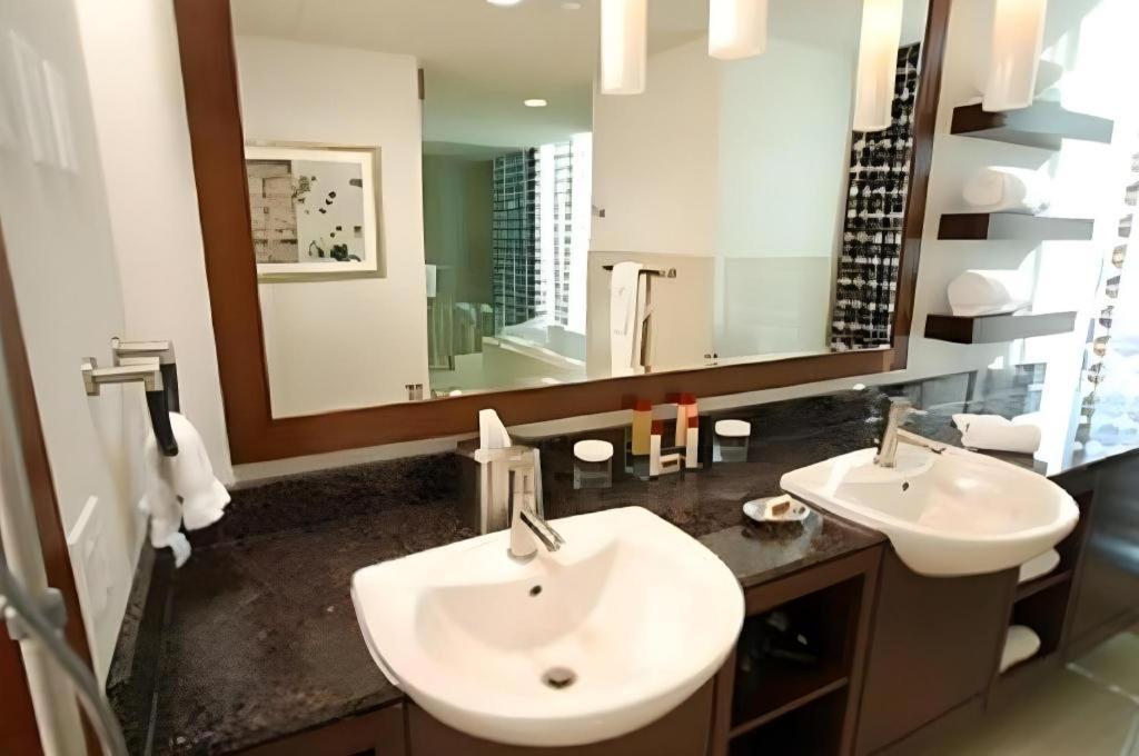 กรีกทาวน์ กาสิโน-โฮเต็ล Hotel ดีทรอยต์ ภายนอก รูปภาพ